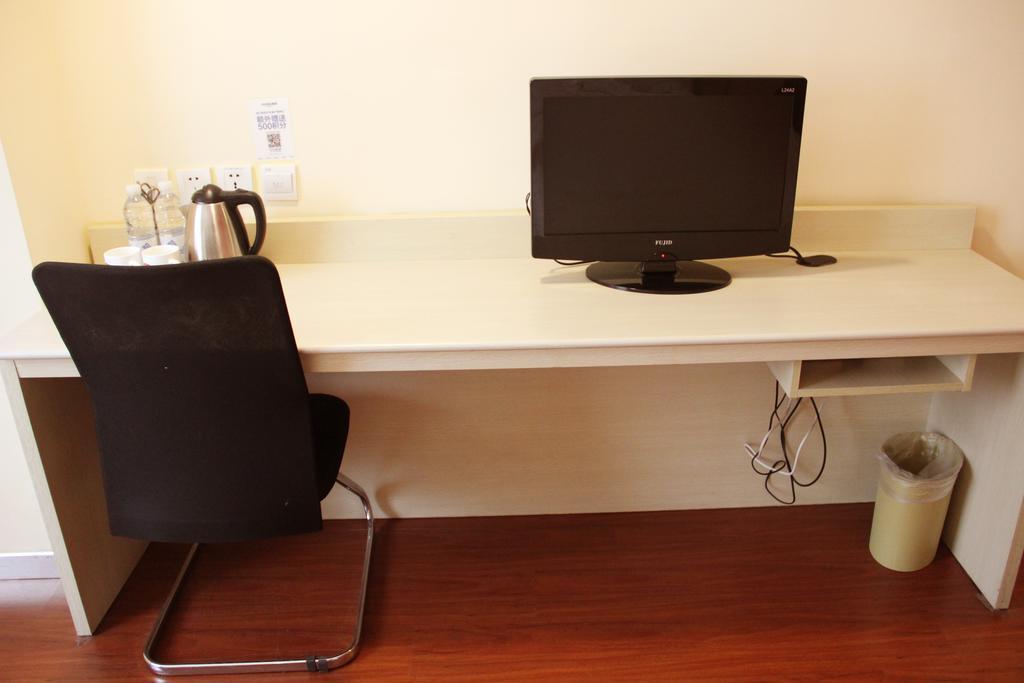 Hanting Express Hangzhou East Railway Station North Qiutao Road Room photo